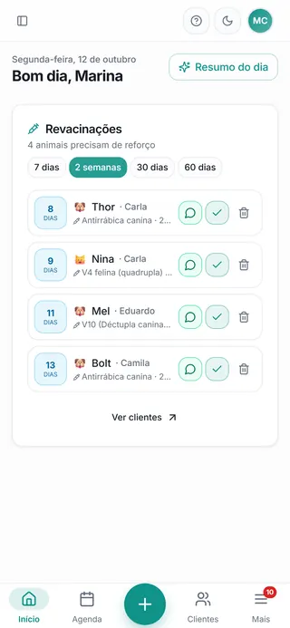 Card Revacinações no Início: quem precisa de reforço, com o WhatsApp de cada pet